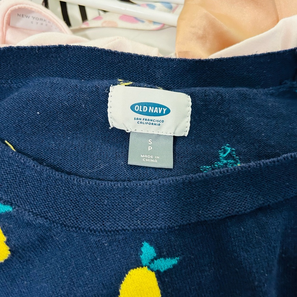 Old Navy Blue Sweater with Yellow Lemon Design - Picture 4 of 5